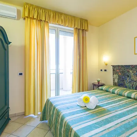 Green Park Hotel 3*