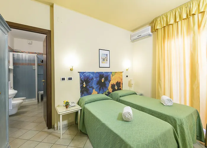 Hotell Green Park 3*